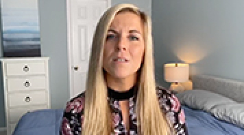 Kate, a patient on ENTYVIO®, recommends finding an IBD support group.